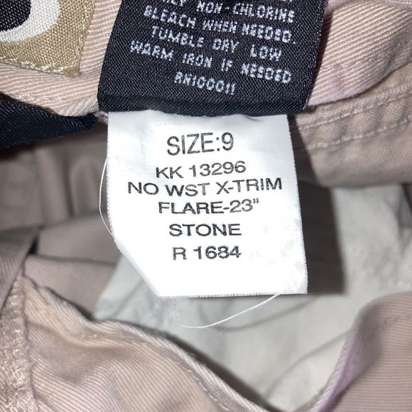 Vintage Y2K Juniors Size 9 Bongo No Waist X-Trim Flare Khakis - Picture 5 of 12